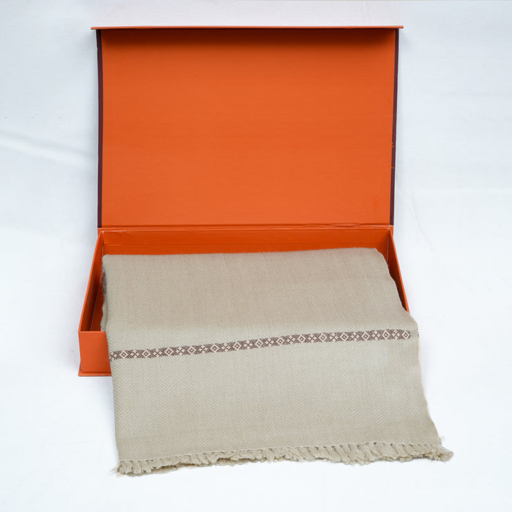 Lux Shawl D1 | Skin