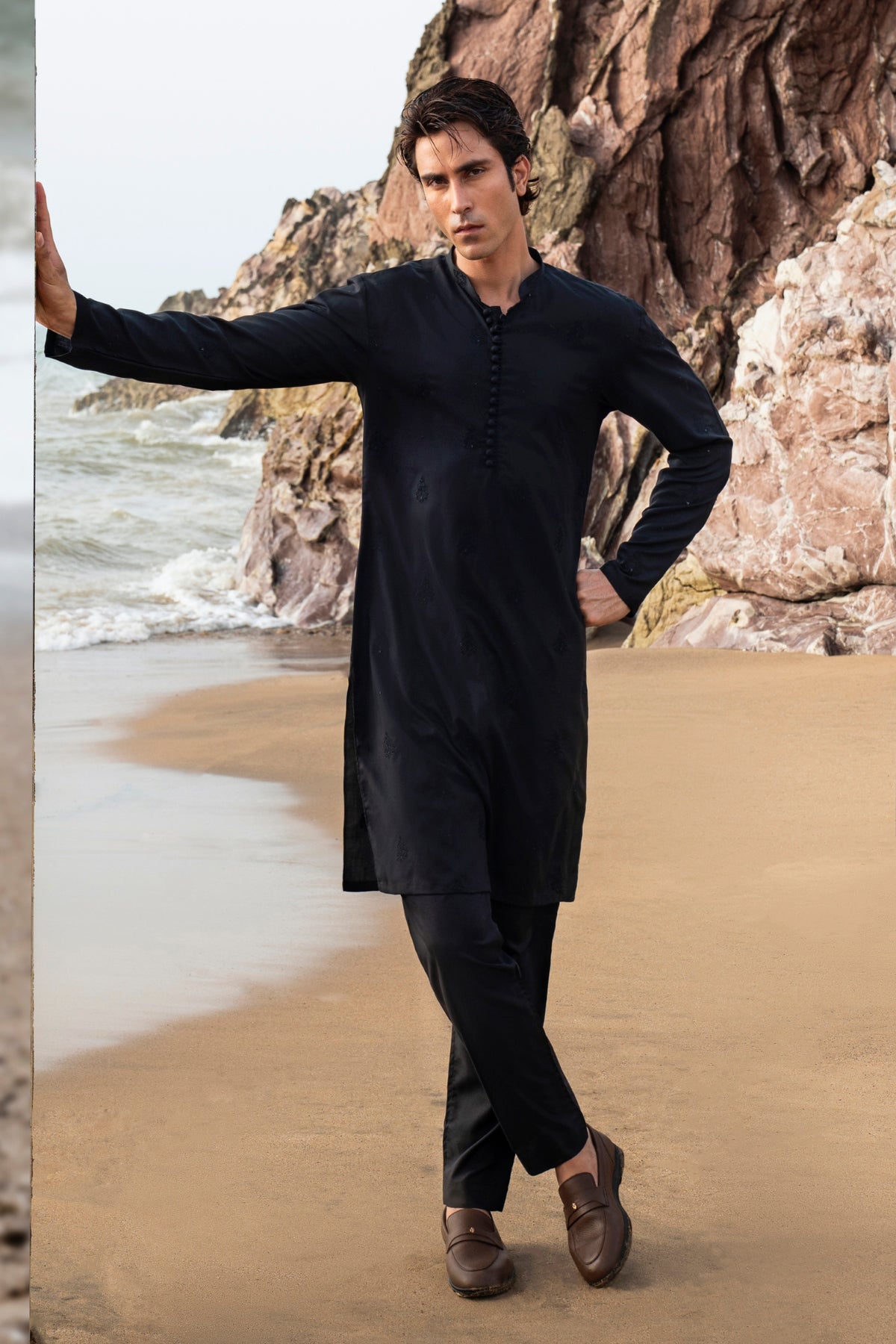 Embroidered Kurta Trouser