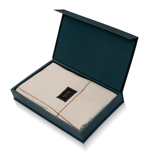 Super Light Shawl l Off White